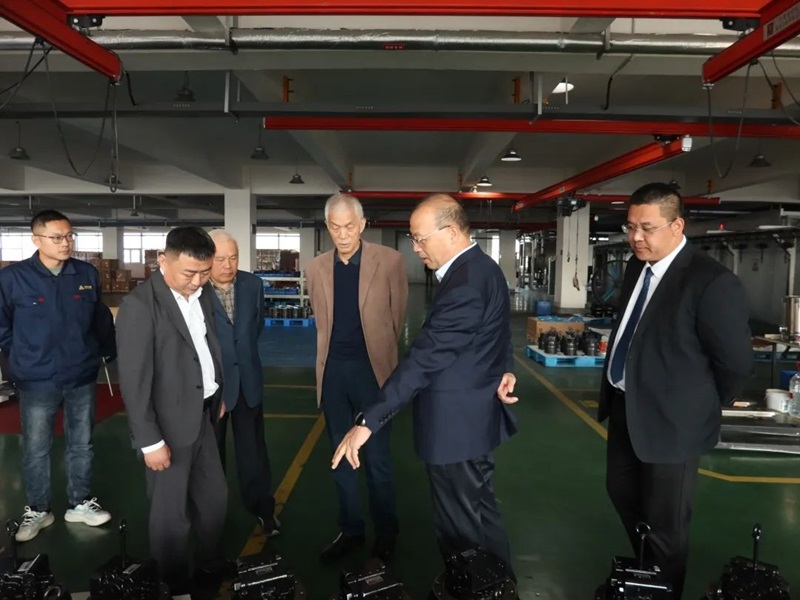 第七屆工程機械行業(yè)標(biāo)準(zhǔn)化工作會議暨2024年中國工程機械工業(yè)協(xié)會標(biāo)準(zhǔn)化工作委員會年會8.jpg 第七屆工程機械行業(yè)標(biāo)準(zhǔn)化工作會議暨2024年中國工程機械工業(yè)協(xié)會標(biāo)準(zhǔn)化工作委員會年會8.jpg